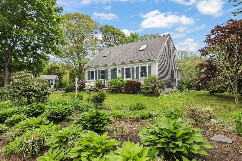 120 Blueberry Ln