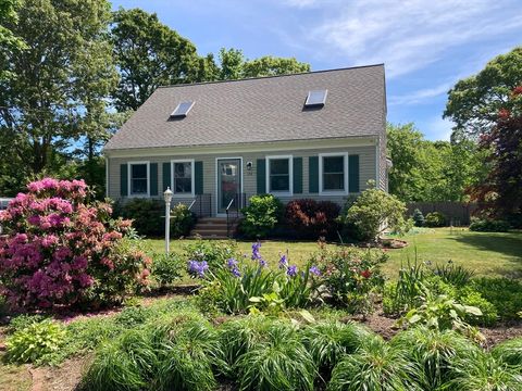 120 Blueberry Ln Barnstable MA 02648