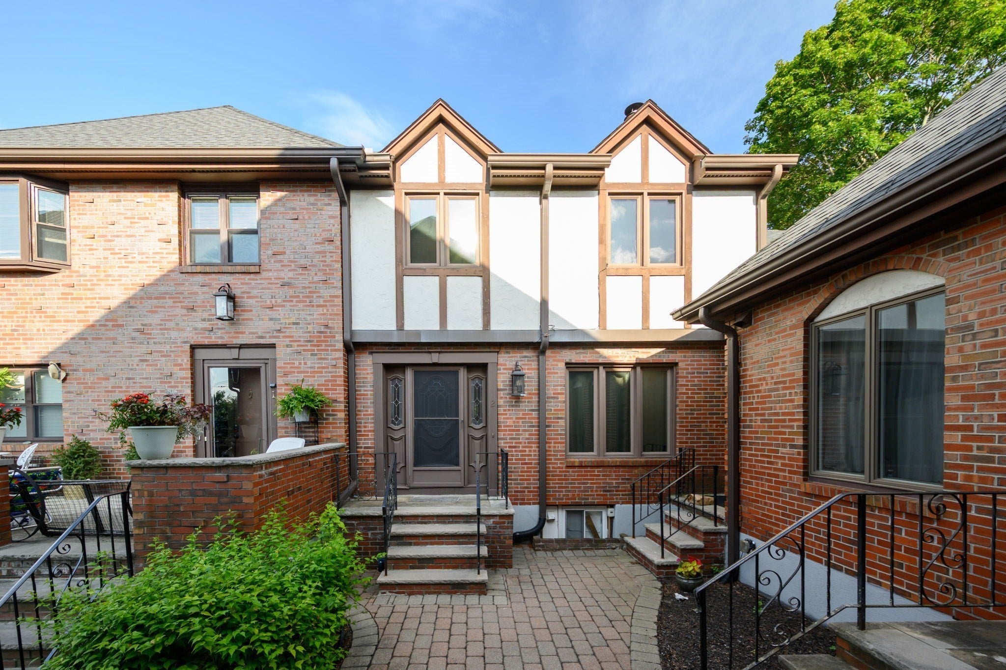 470 Adams St #2, Quincy, MA, 470 Adams St #2, Quincy, MA Photo #1