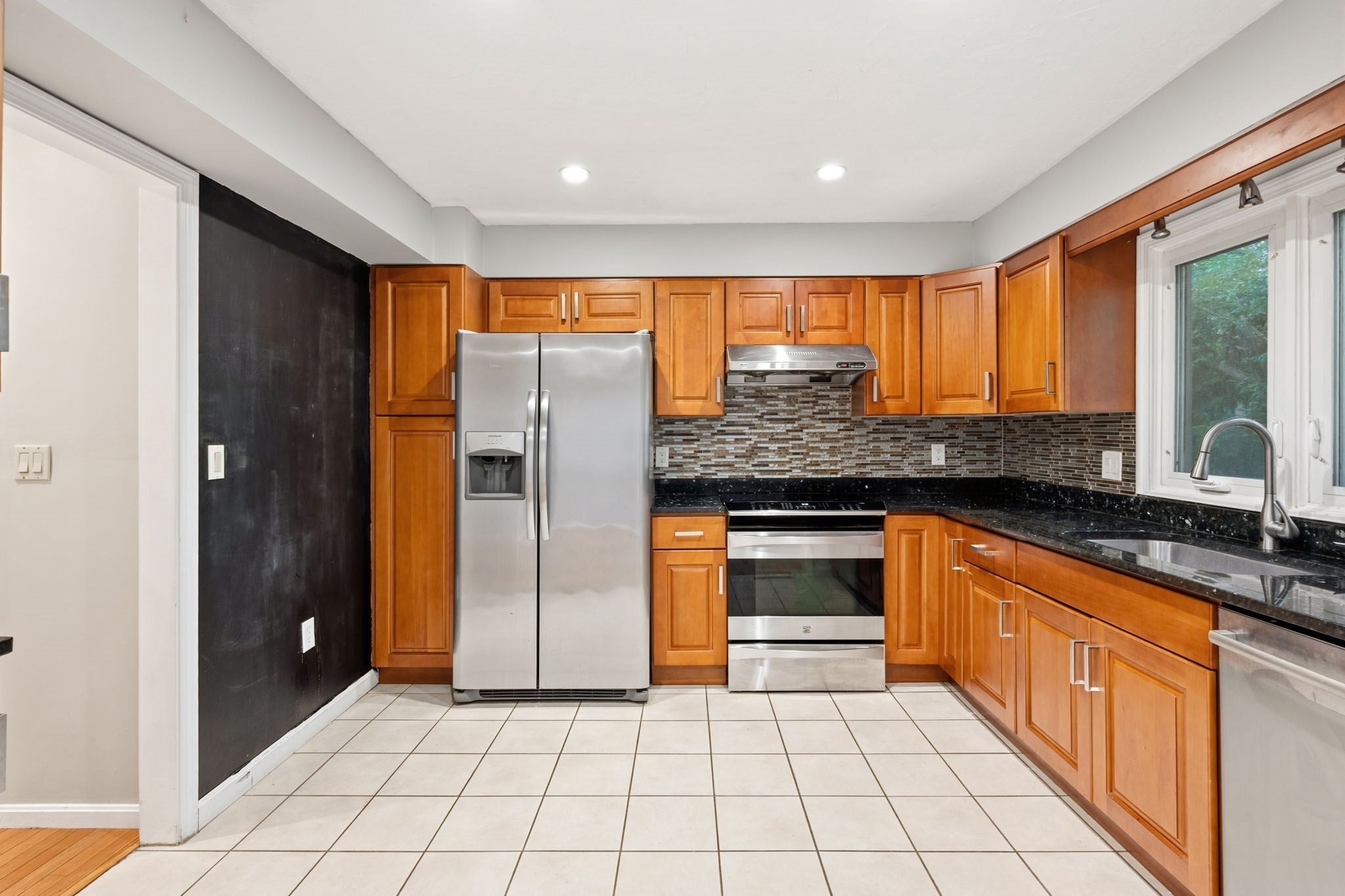 470 Adams St #2, Quincy, MA, 470 Adams St #2, Quincy, MA Photo #9