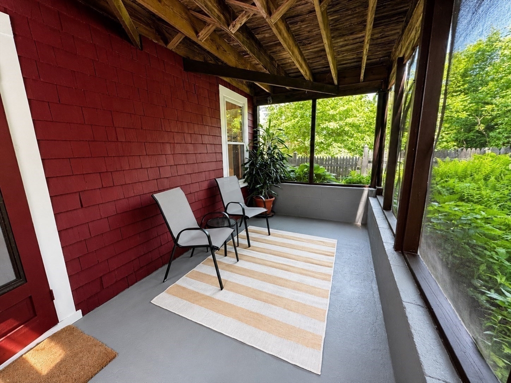 38 Tanager St 1