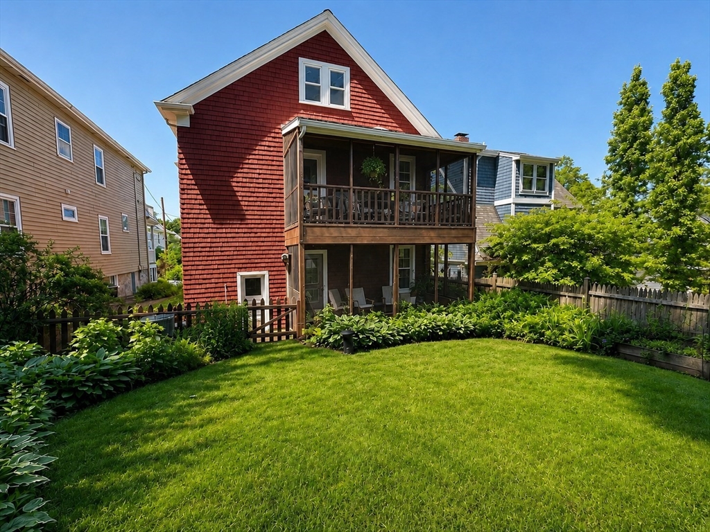38 Tanager St 1