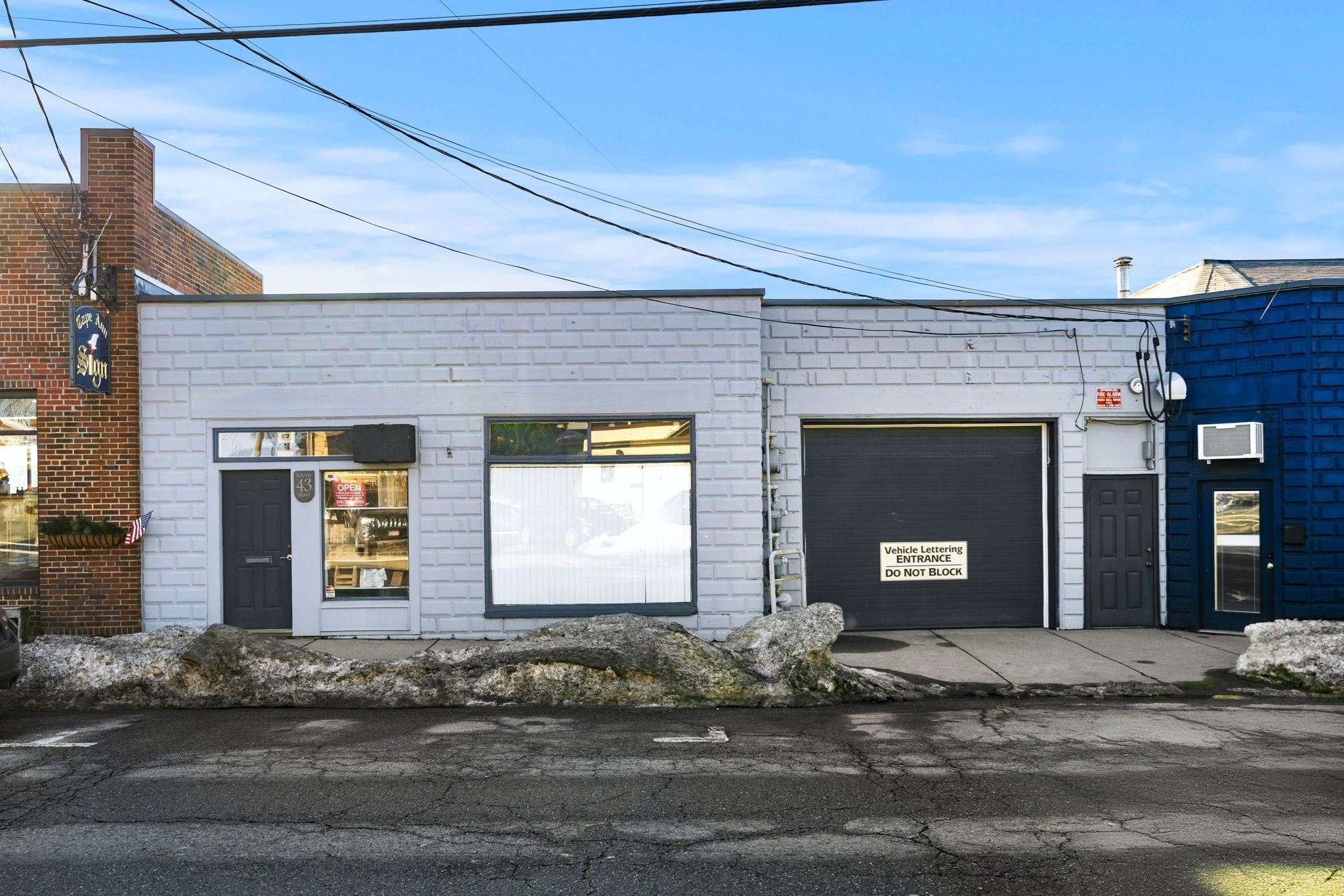41 S Main St