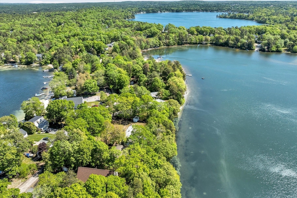 40 Lakeview Blvd