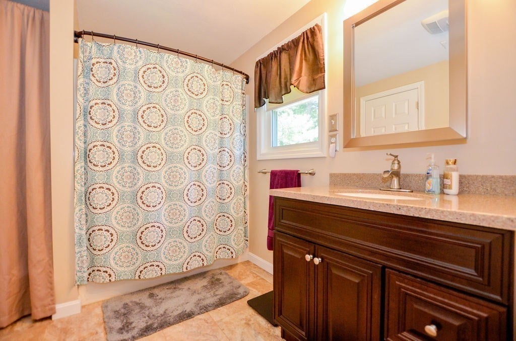 352 Marion Road, Wareham, MA Photo #19