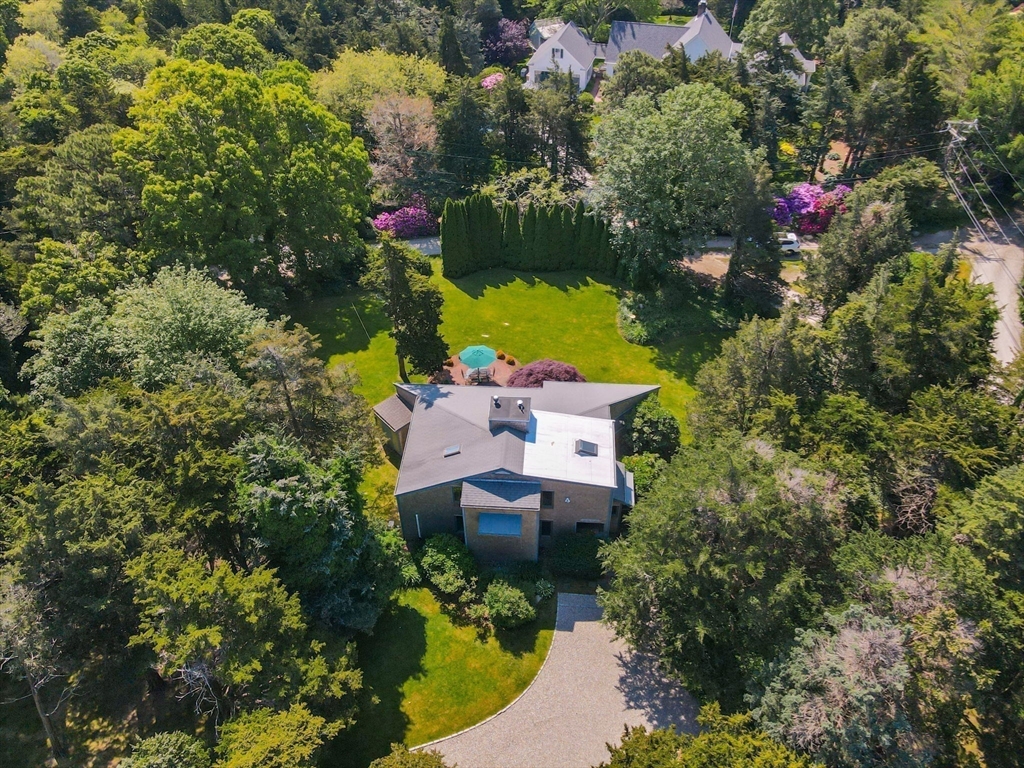 24 Sparrowhawk Rd