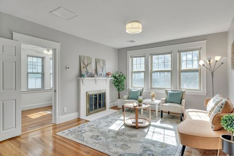 124-126 White St Unit 2, Belmont, MA 02478 - #: 73356080