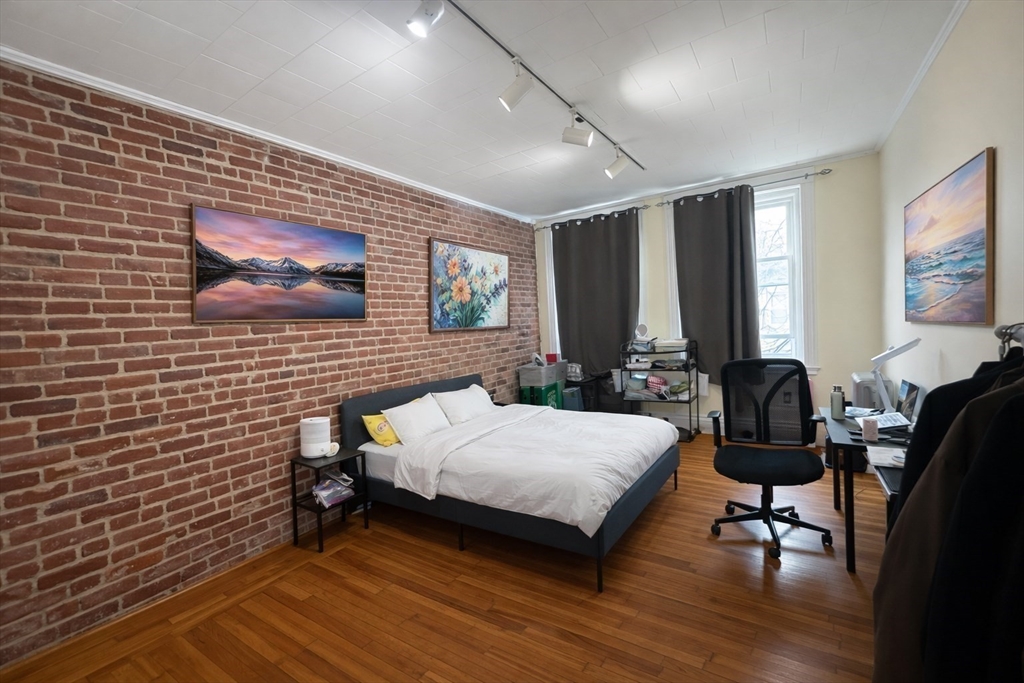 8 Euston St 8 Euston St U: 5 5