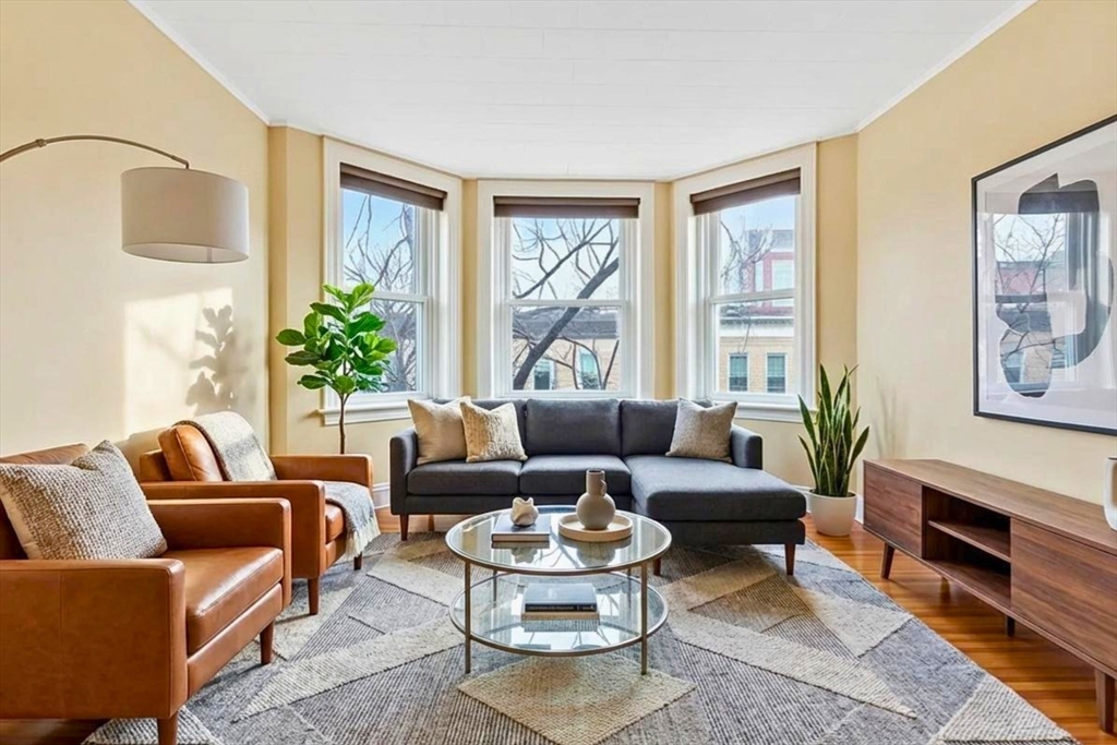 8 Euston St 8 Euston St U: 5 5