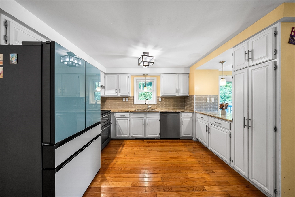 66 Buttonwood Ave