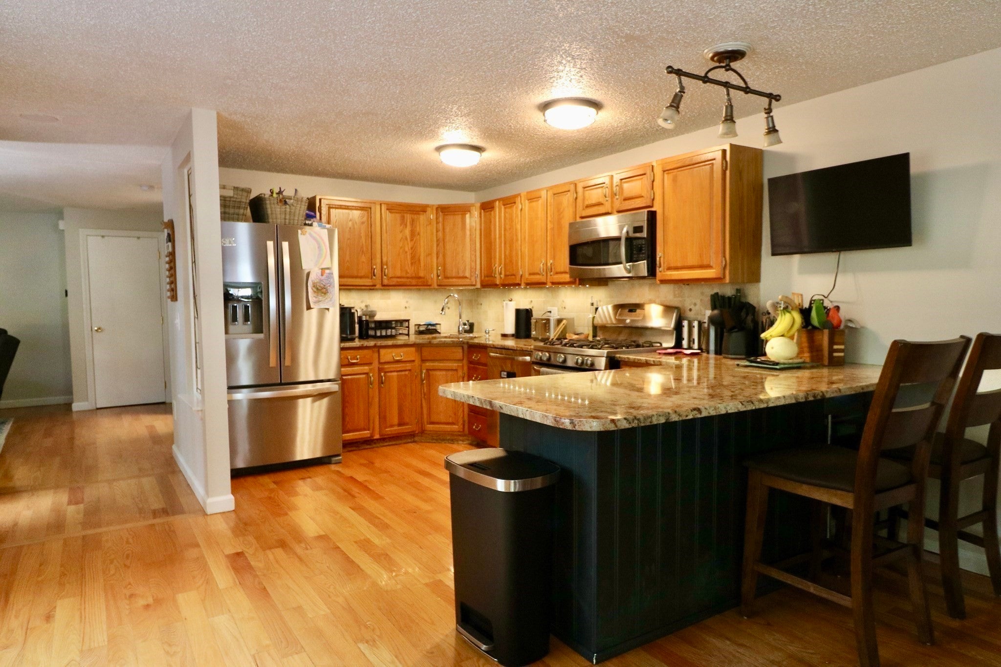 25B Country Club Ln #B, Milford, MA, 25B Country Club Ln #B, Milford, MA Photo #3