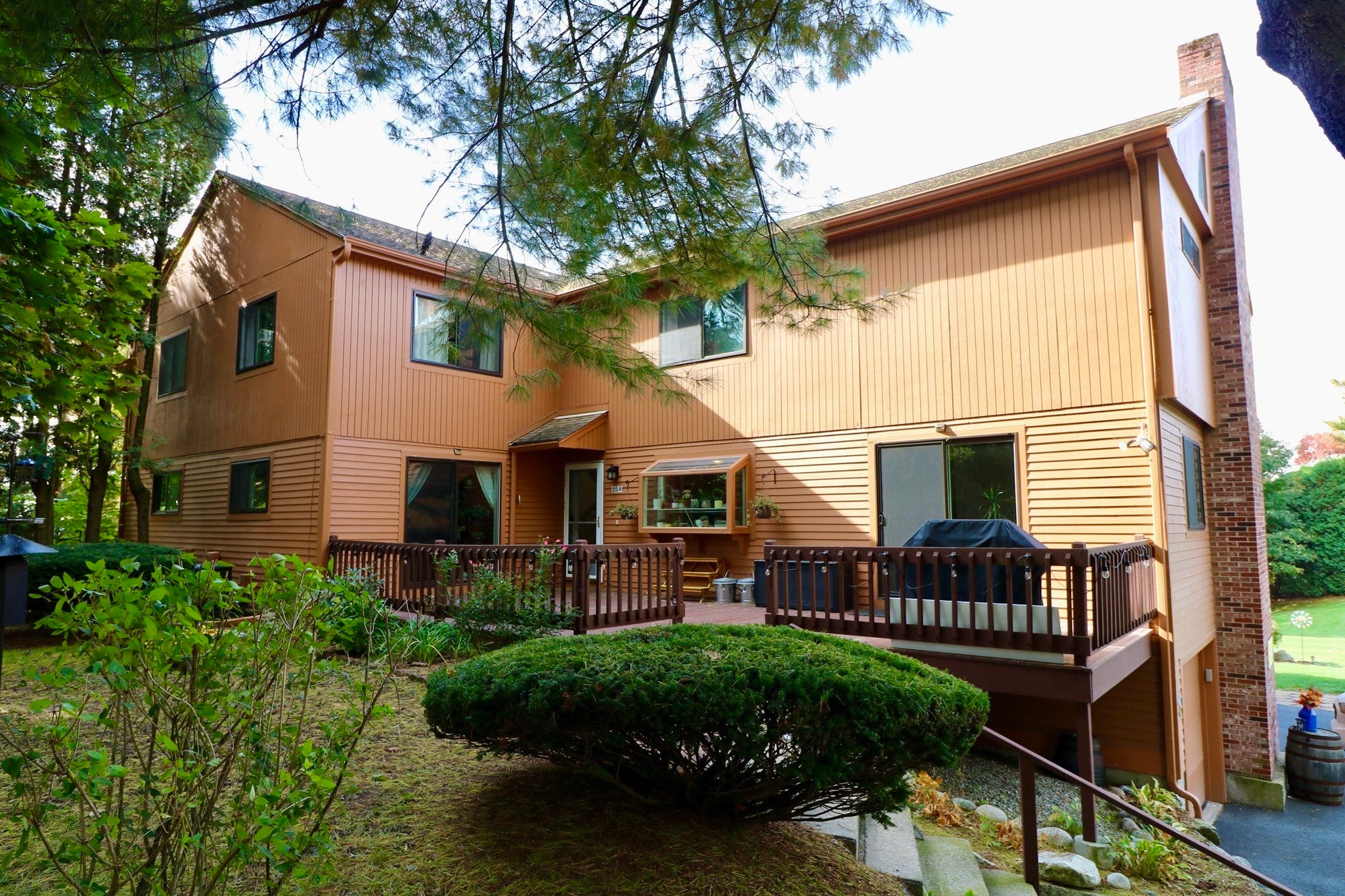 Photo of 25B Country Club Ln, Milford, MA