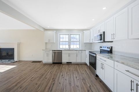 23 Amanola Ave Worcester MA 01604