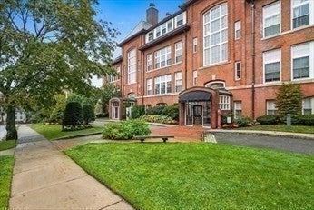 51 Pettee ST #34, Newton, MA, 51 Pettee ST #34, Newton, MA Photo #25