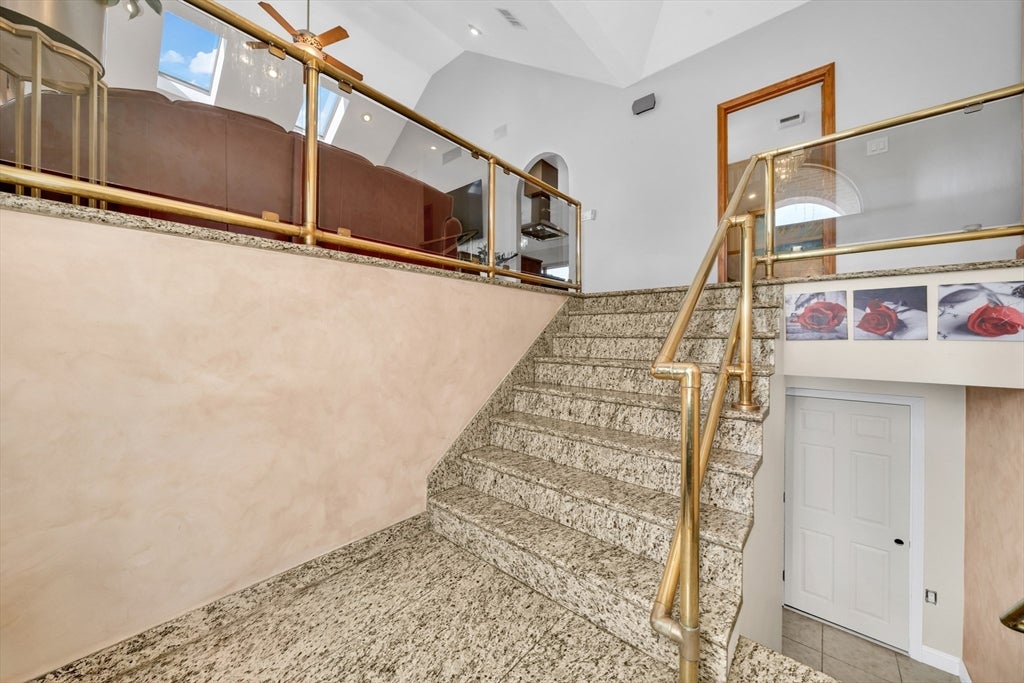 33 Tedford Ave