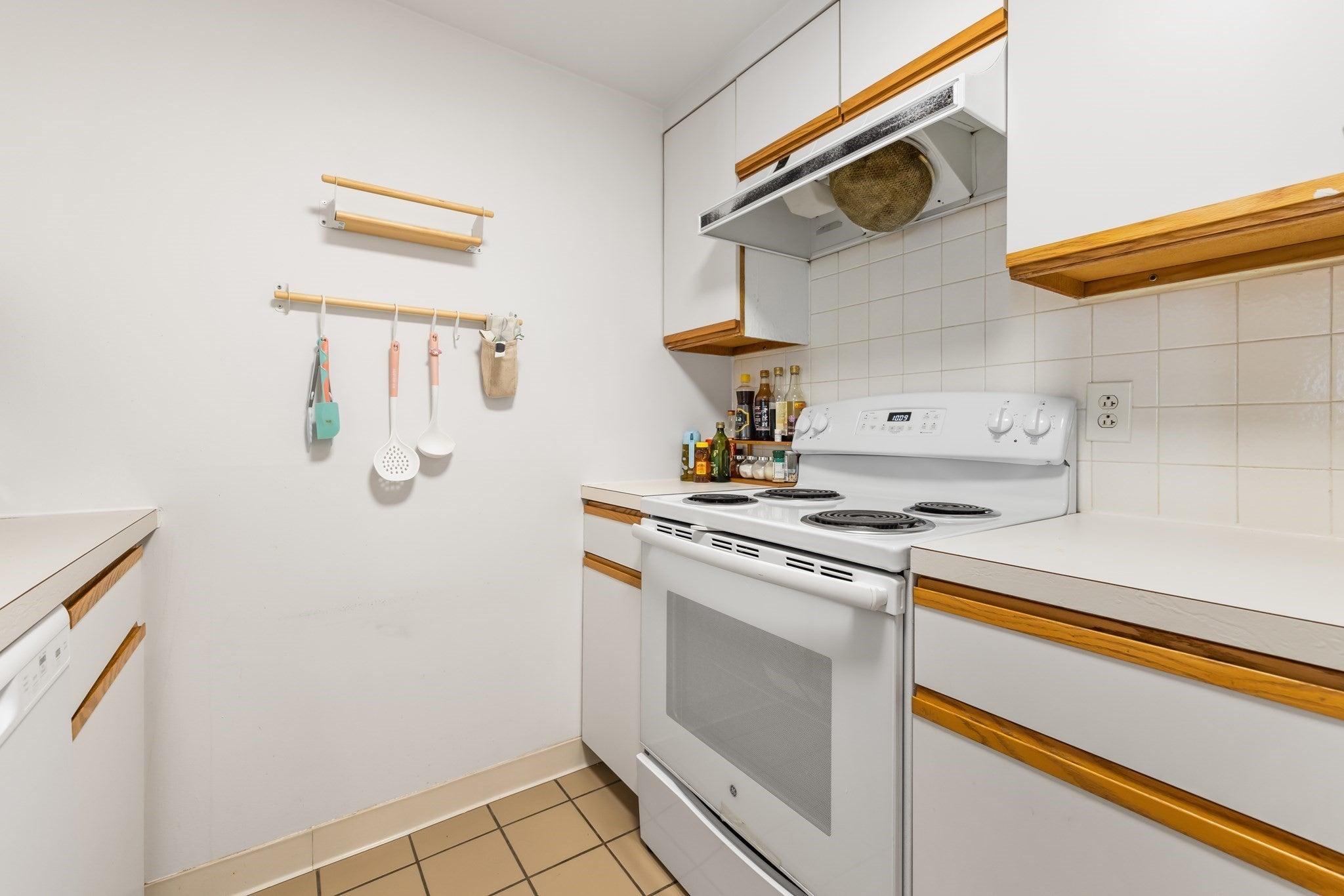 1933 Commonwealth Avenue #112, Boston, MA Photo #10