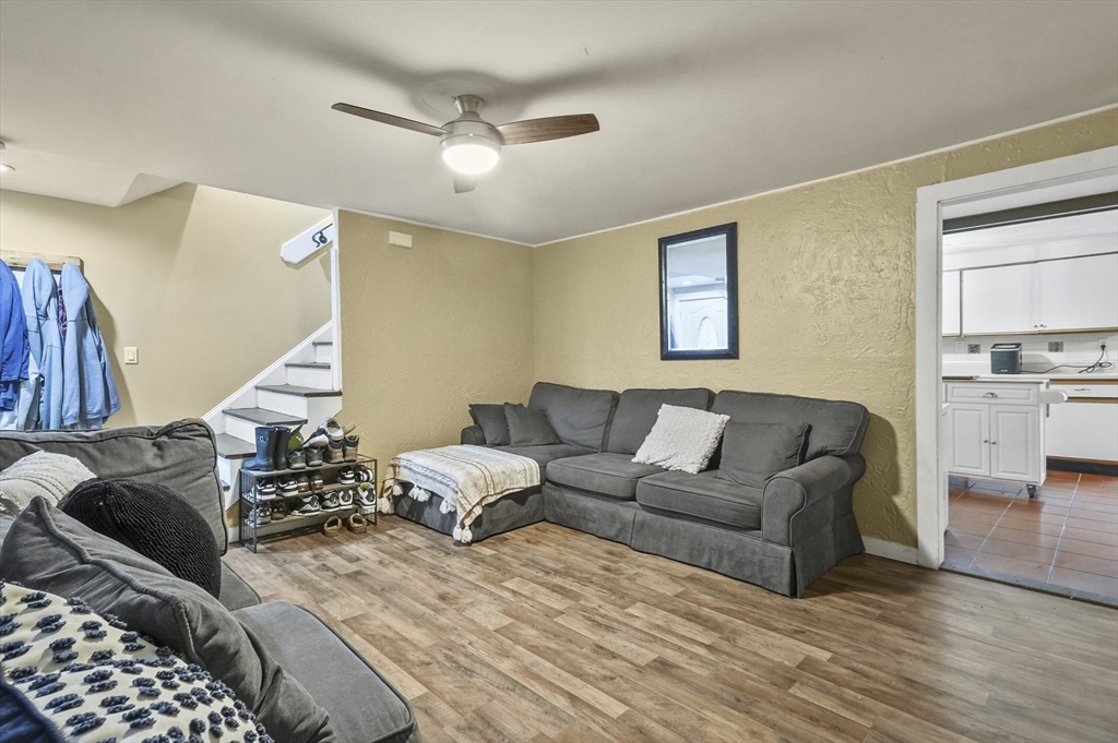 18 Cedar Street Court