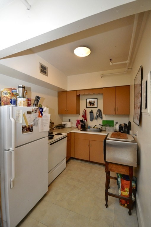 186 Beacon Street 1B
