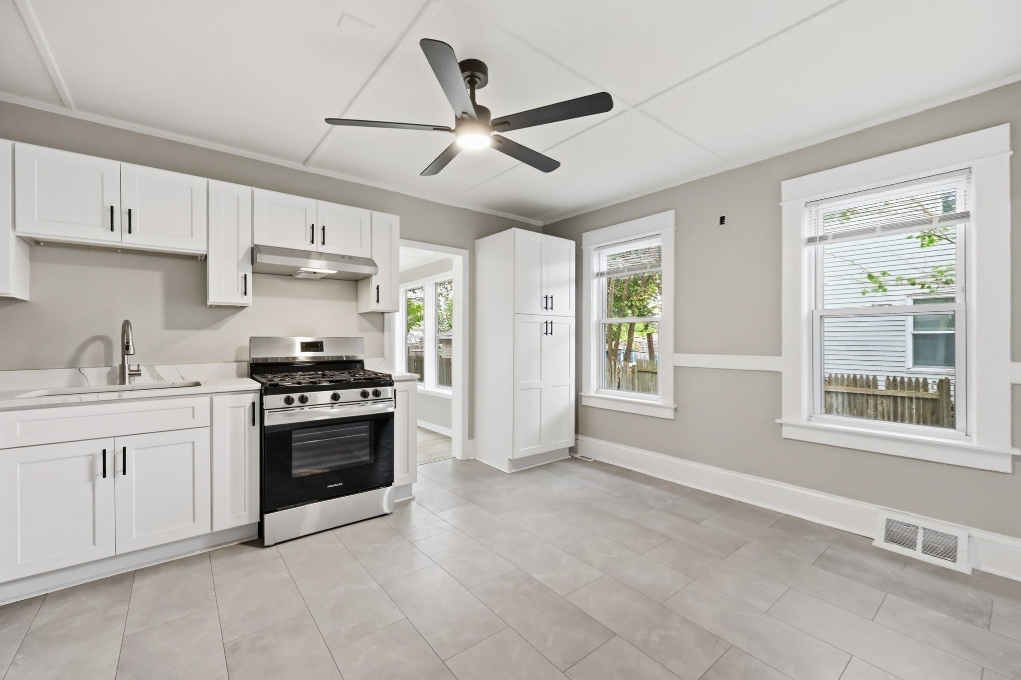 13 Furrow St, Westfield, MA Photo #15