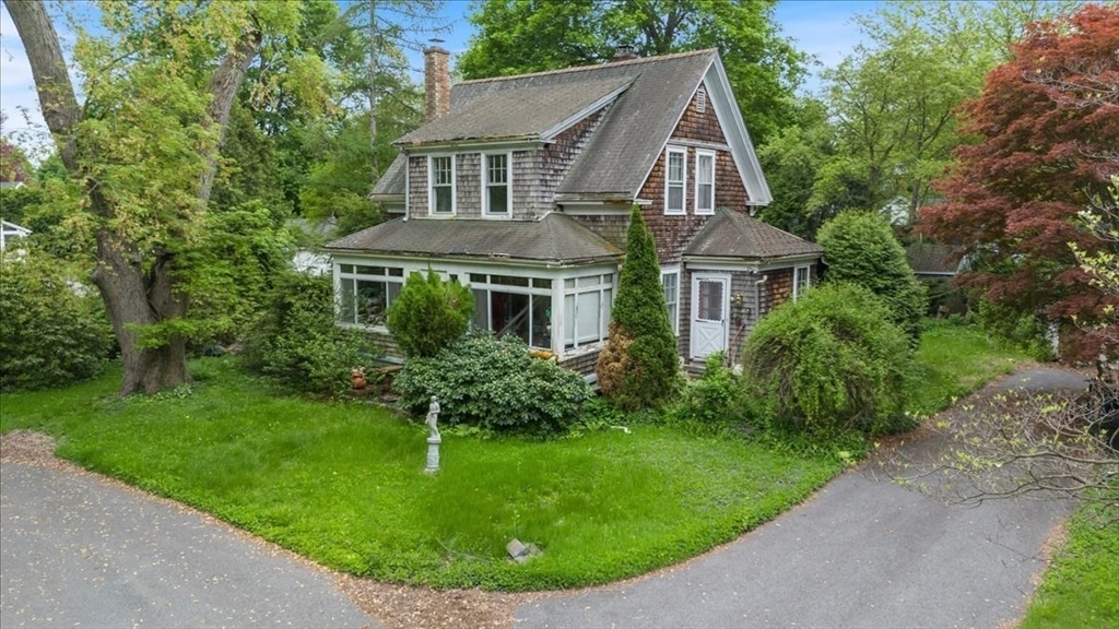 42 Maple Street