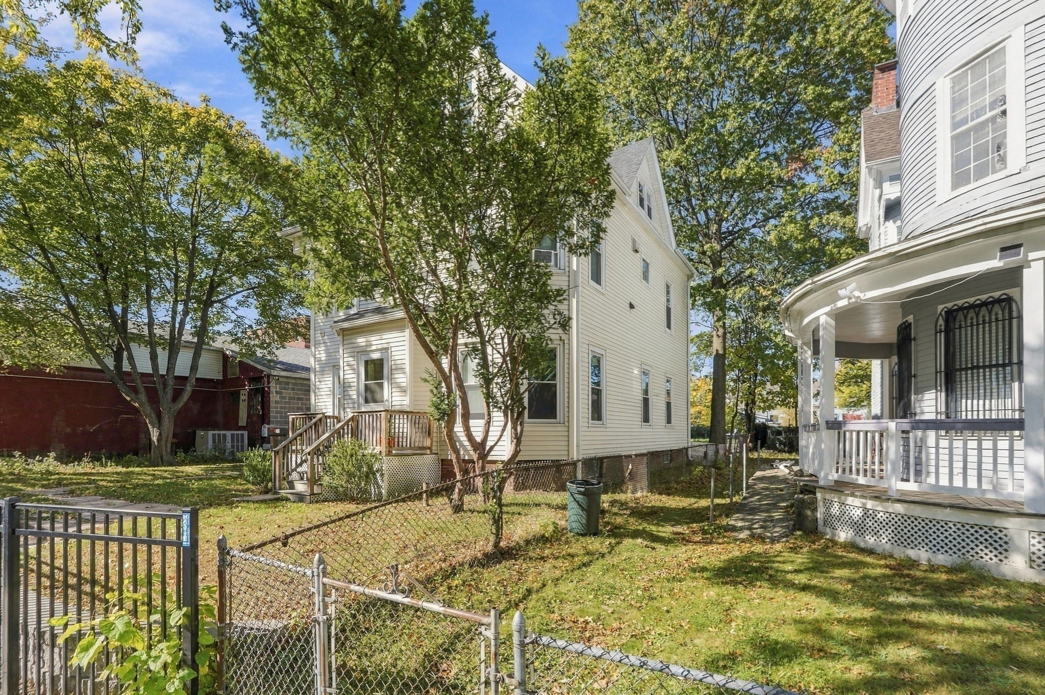 311 Walnut St, Holyoke, MA Photo #11