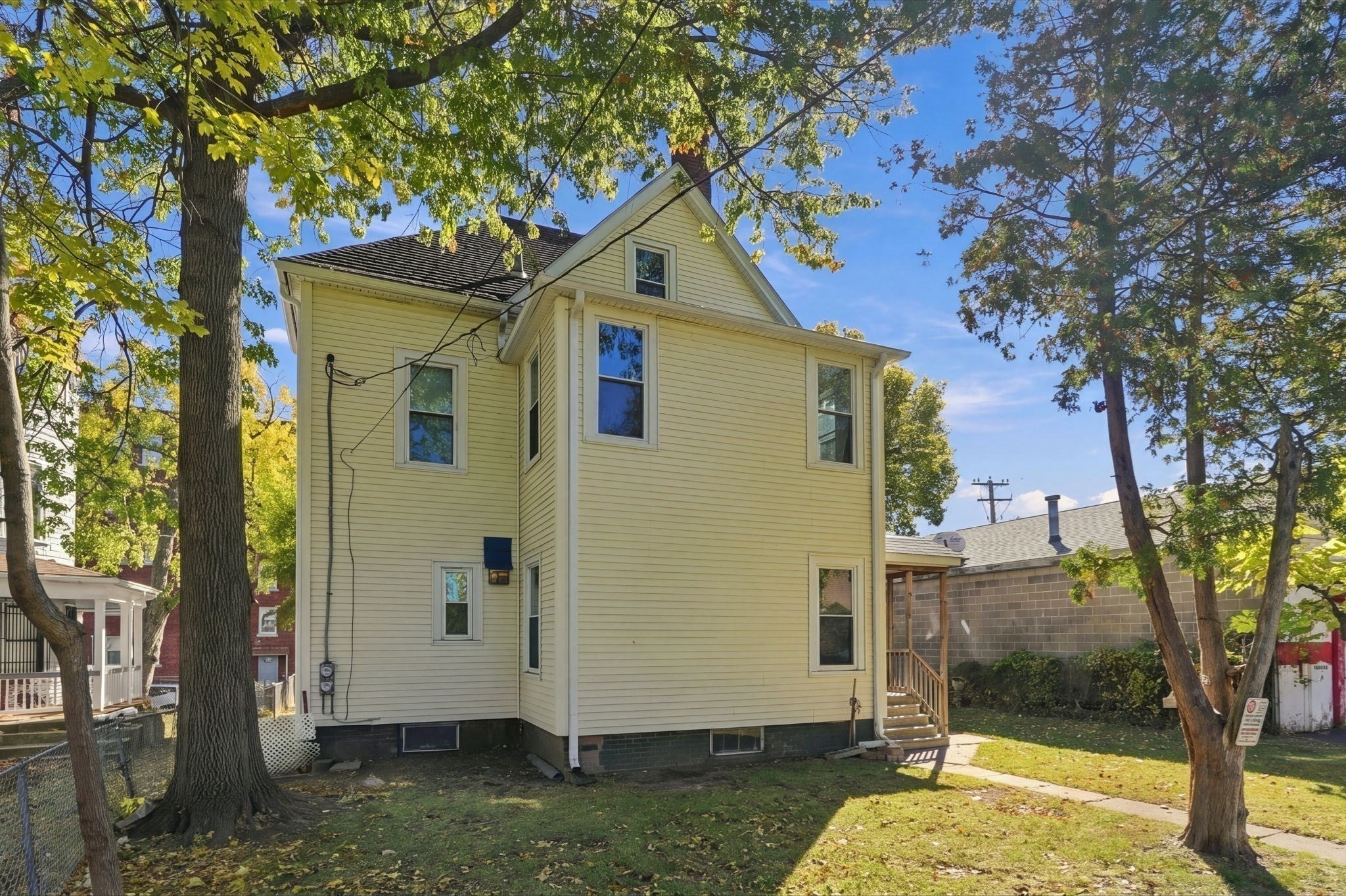 311 Walnut St, Holyoke, MA Photo #7