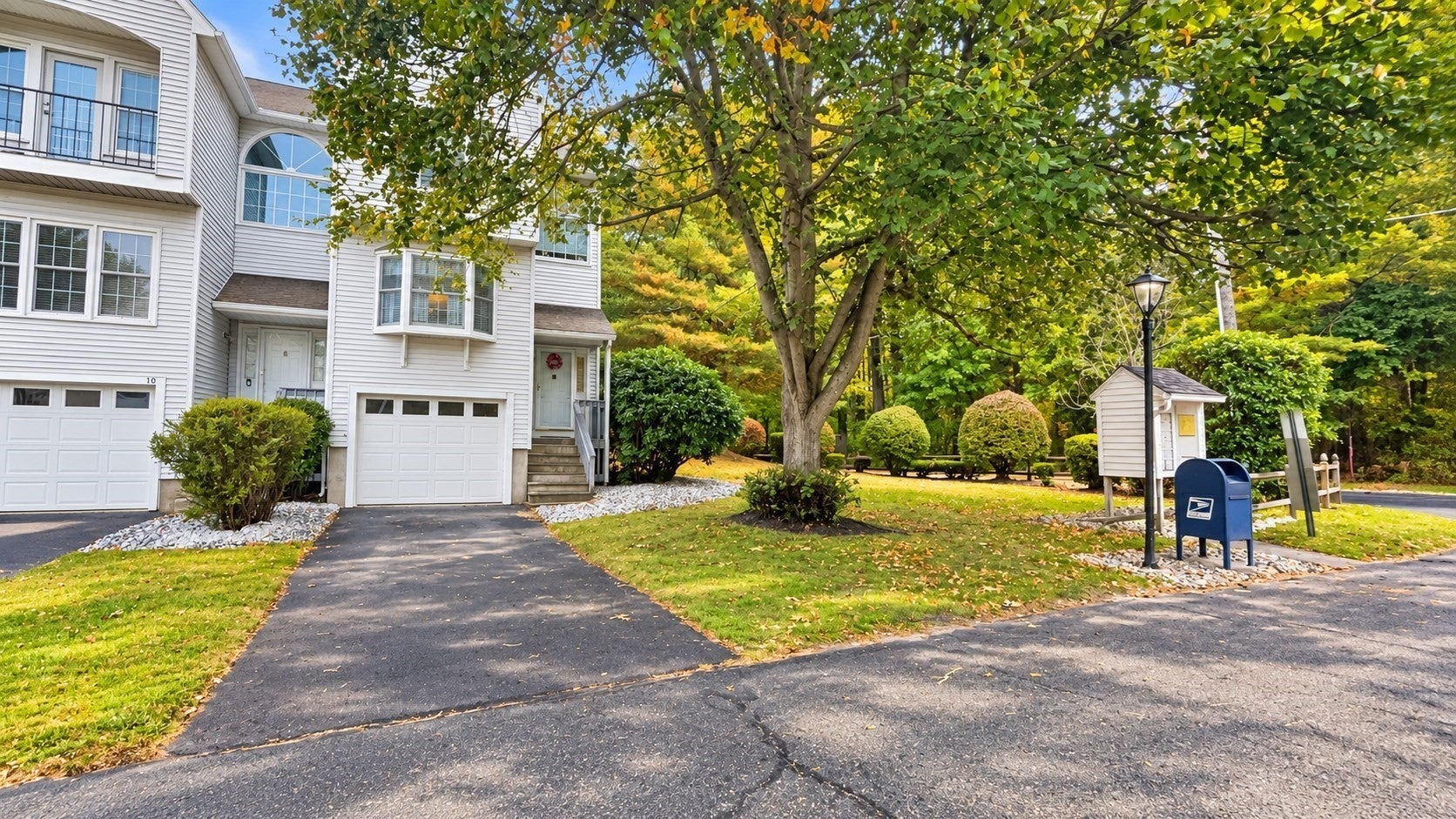 8 Castlegate Dr #8, Springfield, MA, 8 Castlegate Dr #8, Springfield, MA Photo #1