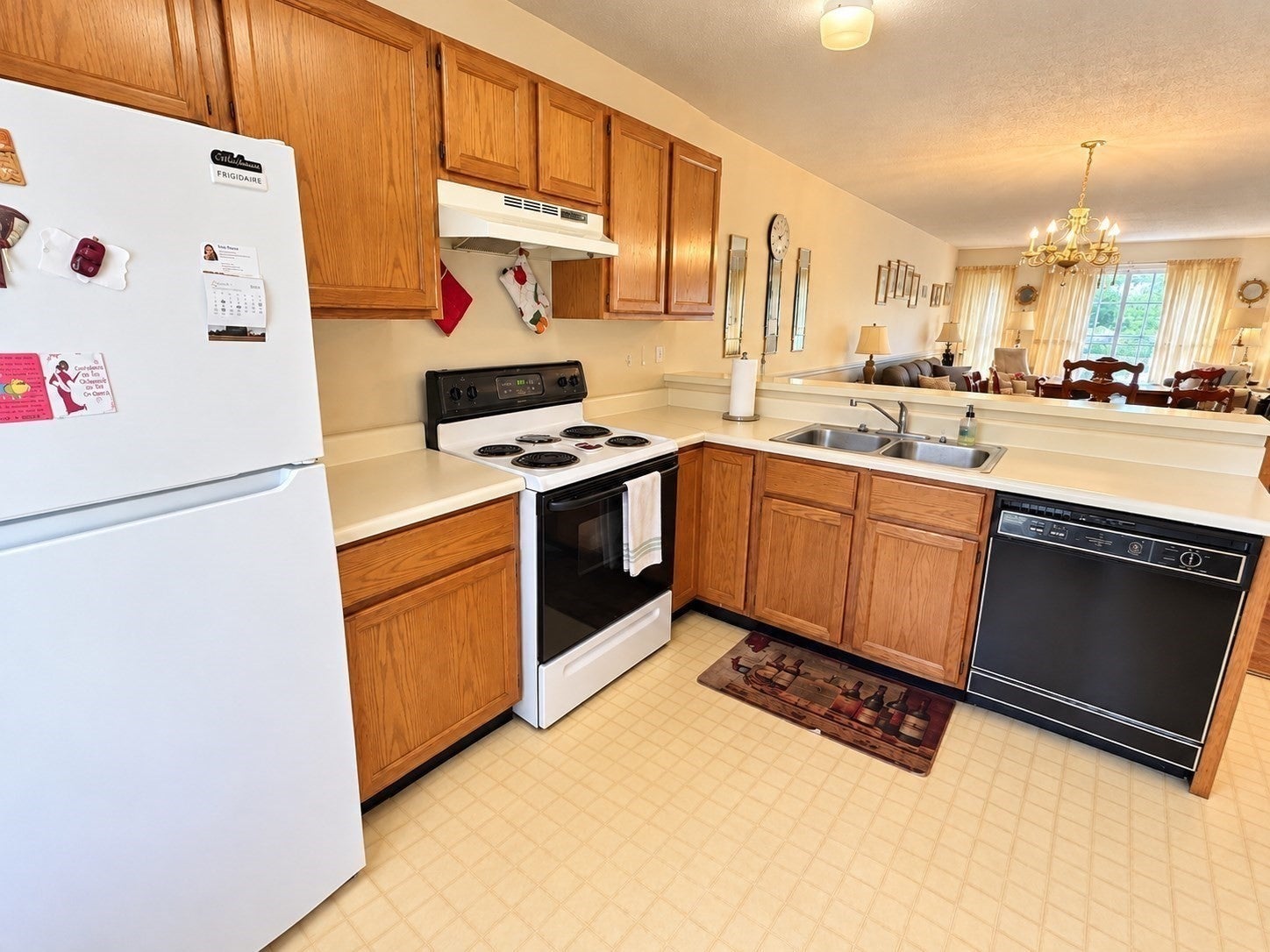 8 Castlegate Dr #8, Springfield, MA, 8 Castlegate Dr #8, Springfield, MA Photo #6