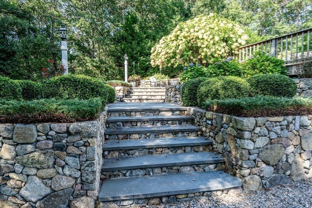 5 Fairfield Dr