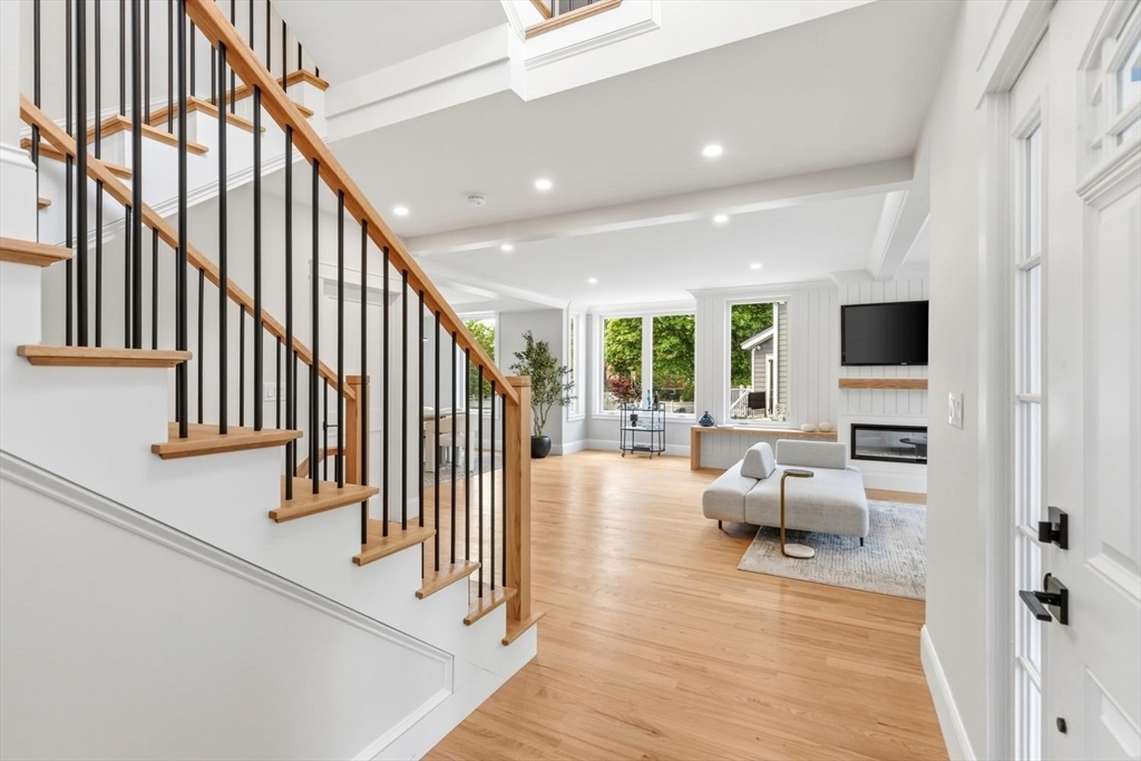 27 Lewis Avenue, Arlington, MA Photo #8