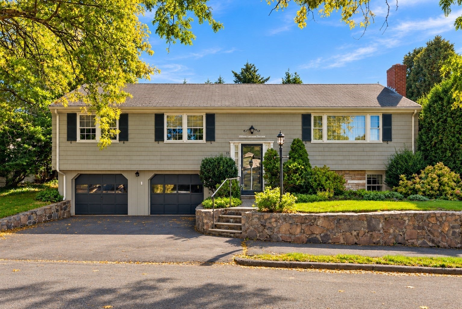 Photo of 15 Lorraine Terrace, Marblehead, MA