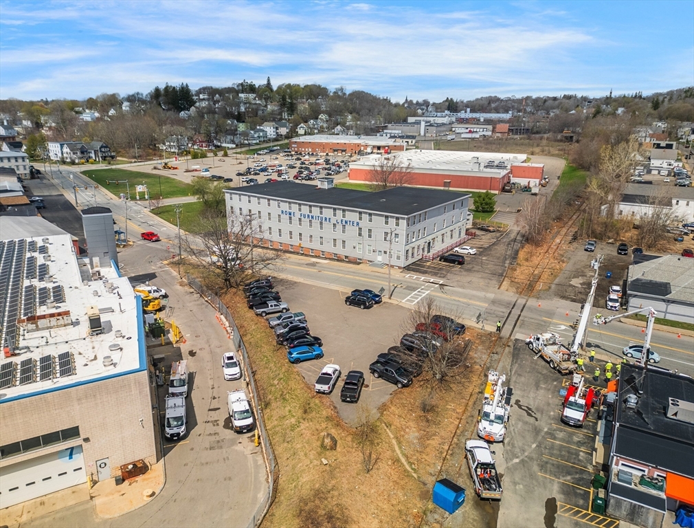 562 Main St