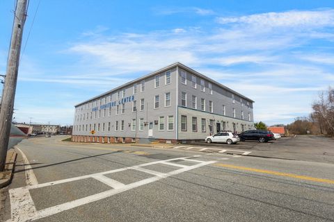 Photo of 562 Main St, Gardner, MA 01440 (MLS # 73528315)