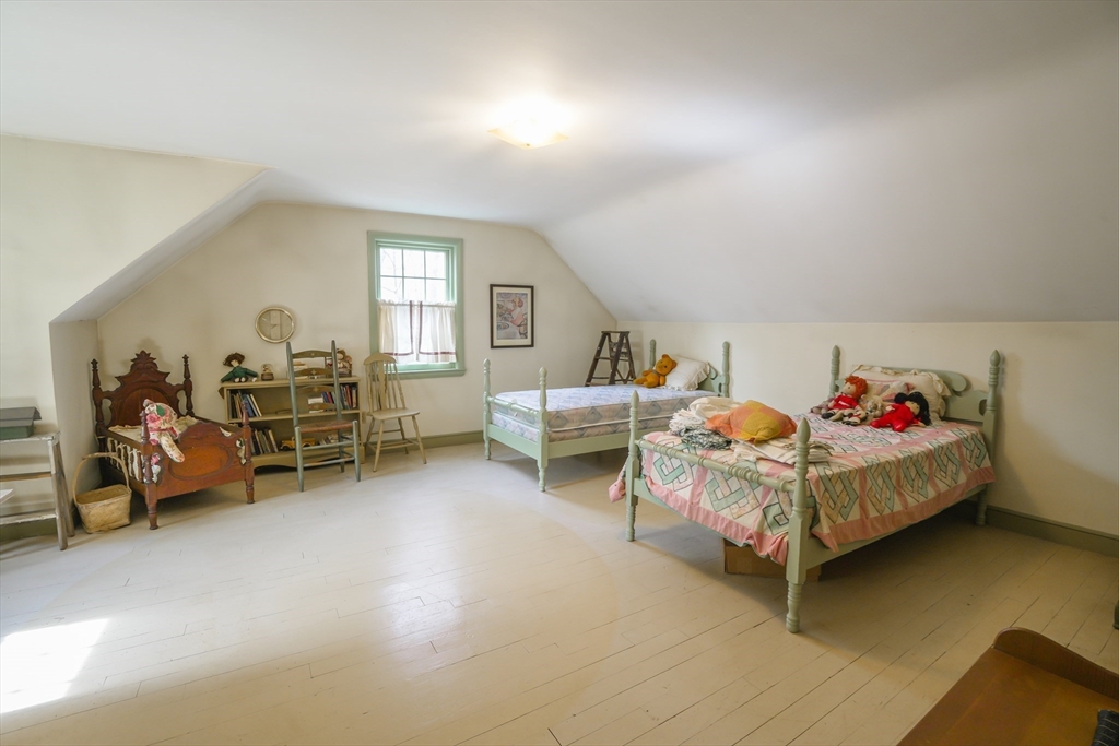 Ashland, Massachusetts 01721, United States, 4 Bedrooms Bedrooms, ,2 BathroomsBathrooms,Residential,Pending,104061