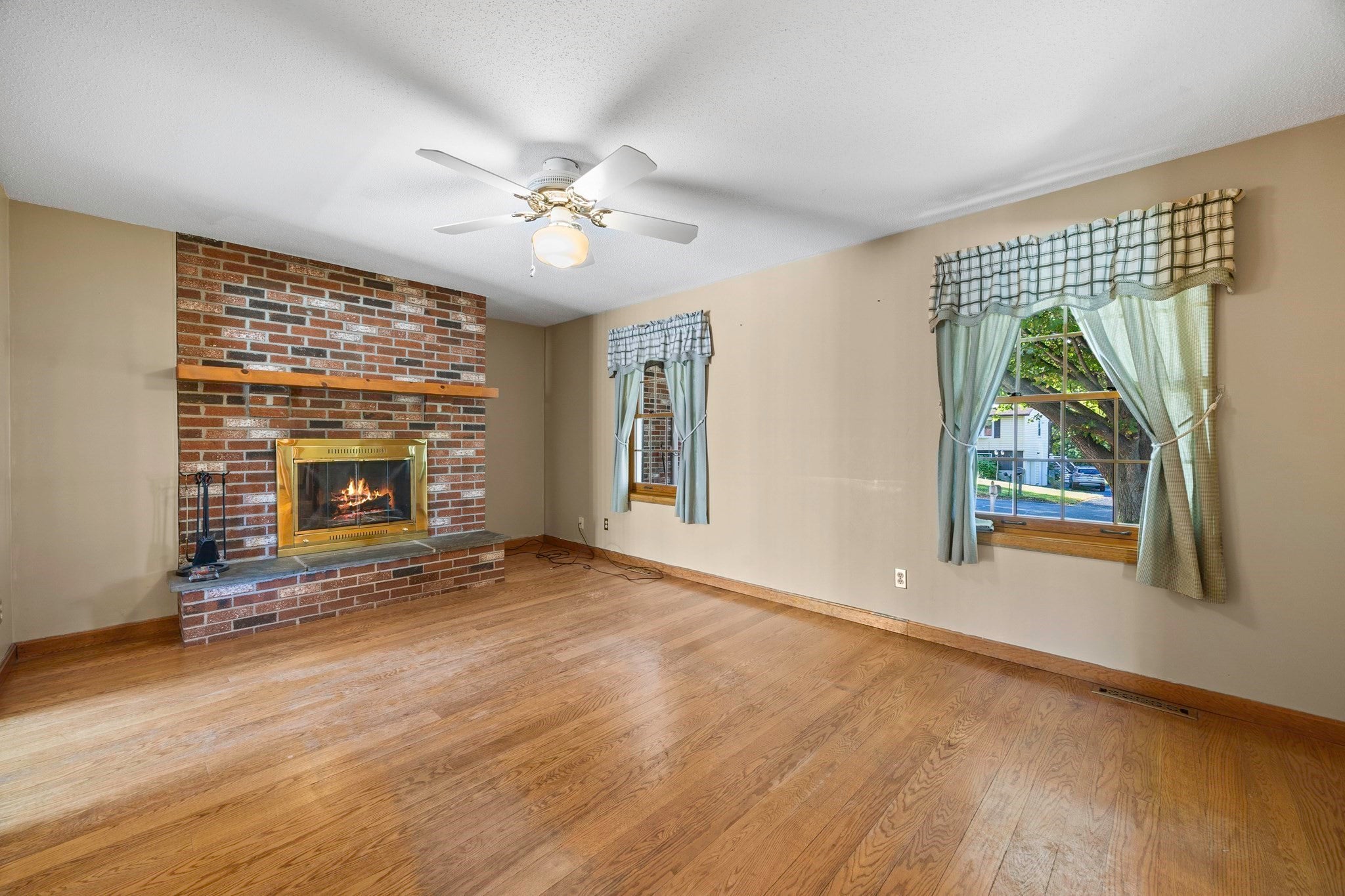 23 Magnolia Ter, South Hadley, MA, 23 Magnolia Ter, South Hadley, MA Photo #3