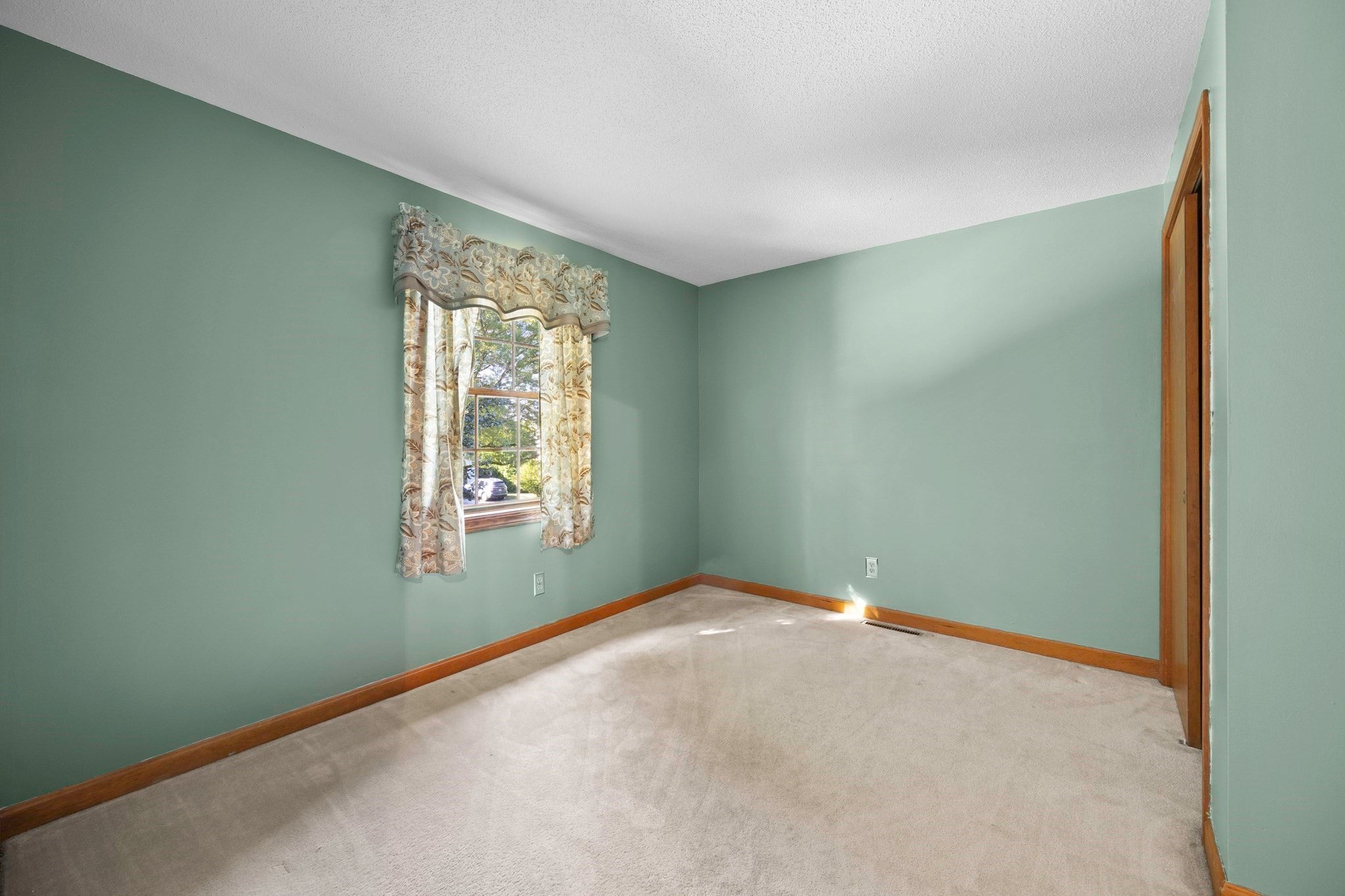 23 Magnolia Ter, South Hadley, MA, 23 Magnolia Ter, South Hadley, MA Photo #15