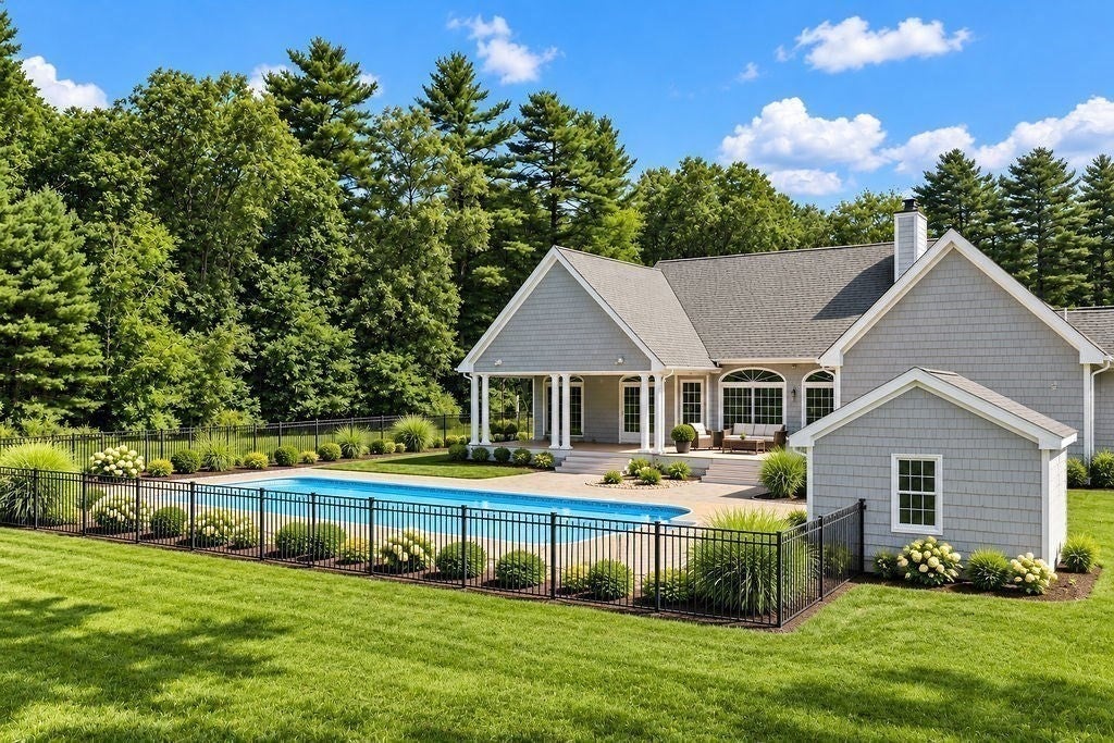 26 Ashlynn Way, Rehoboth, MA Photo #36