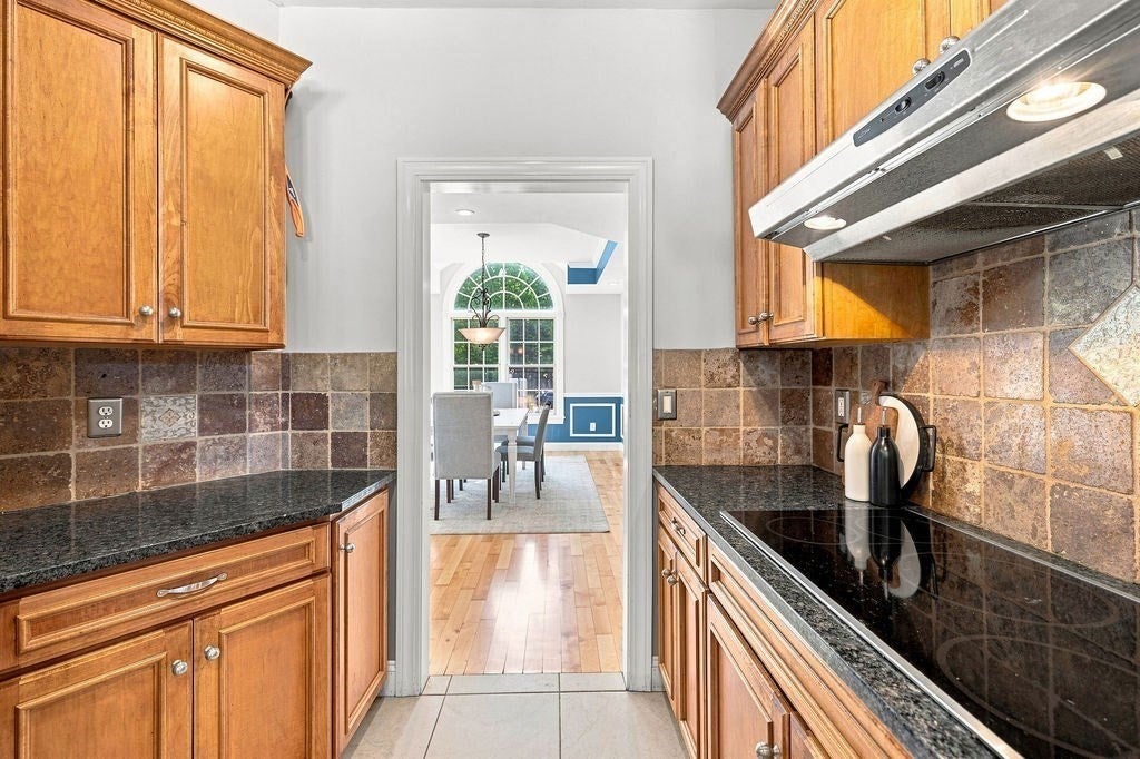 26 Ashlynn Way, Rehoboth, MA Photo #20