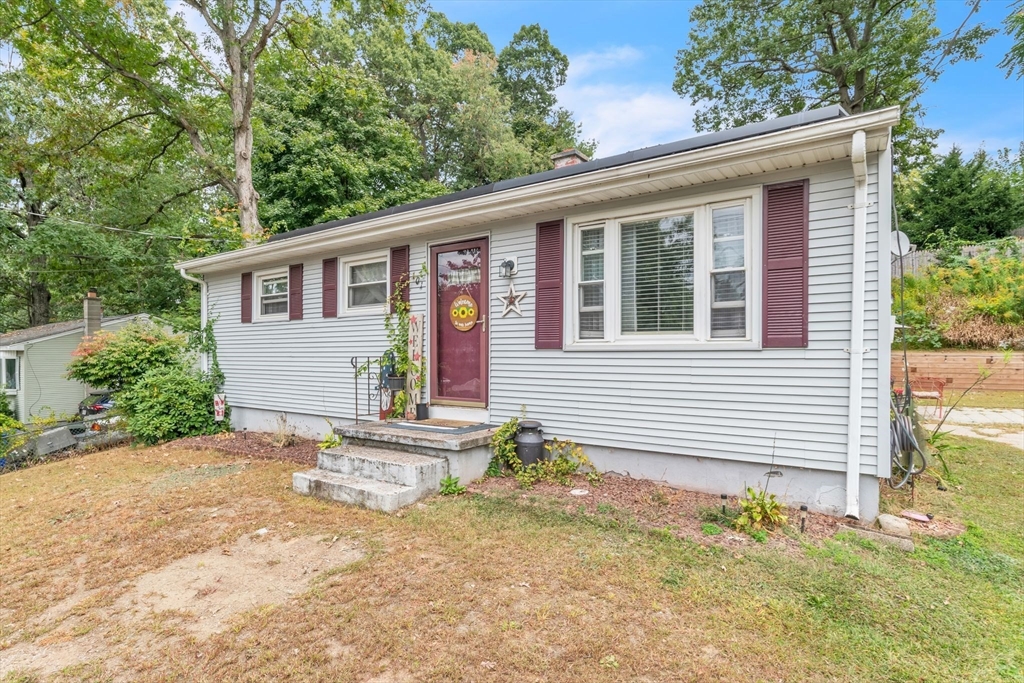 101 Regal St