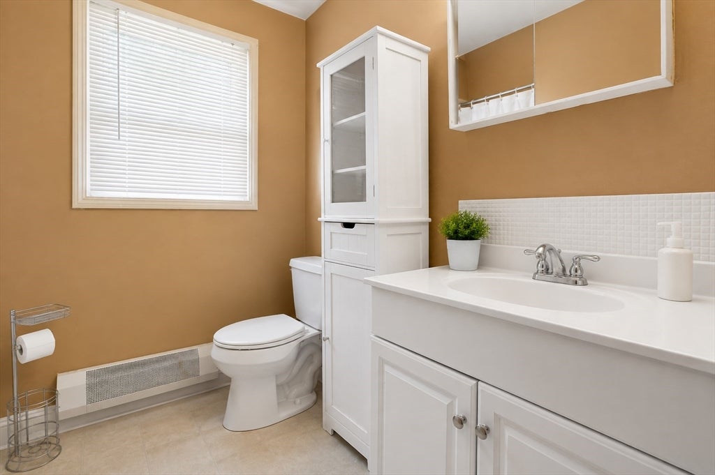 3 Harrison Ave, Lakeville, MA, 3 Harrison Ave, Lakeville, MA Photo #19