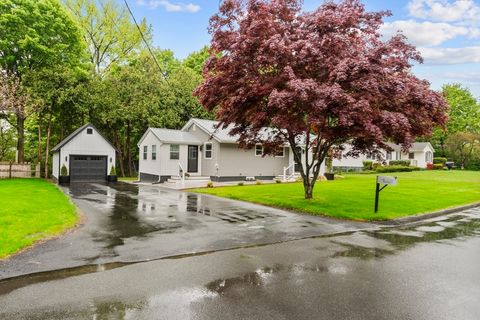 Photo of 6 Phillips Dr, Holyoke, MA 01040 (MLS # 73519519)