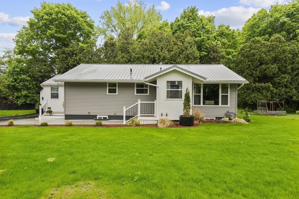 6 Phillips Dr