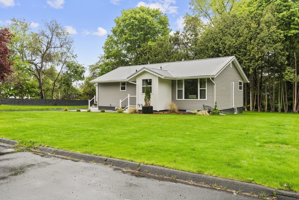 6 Phillips Dr