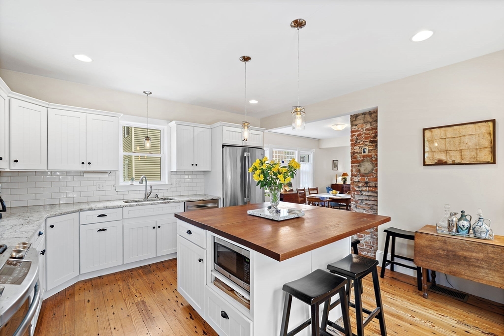18 O'neil Street, Hudson, MA Photo #11
