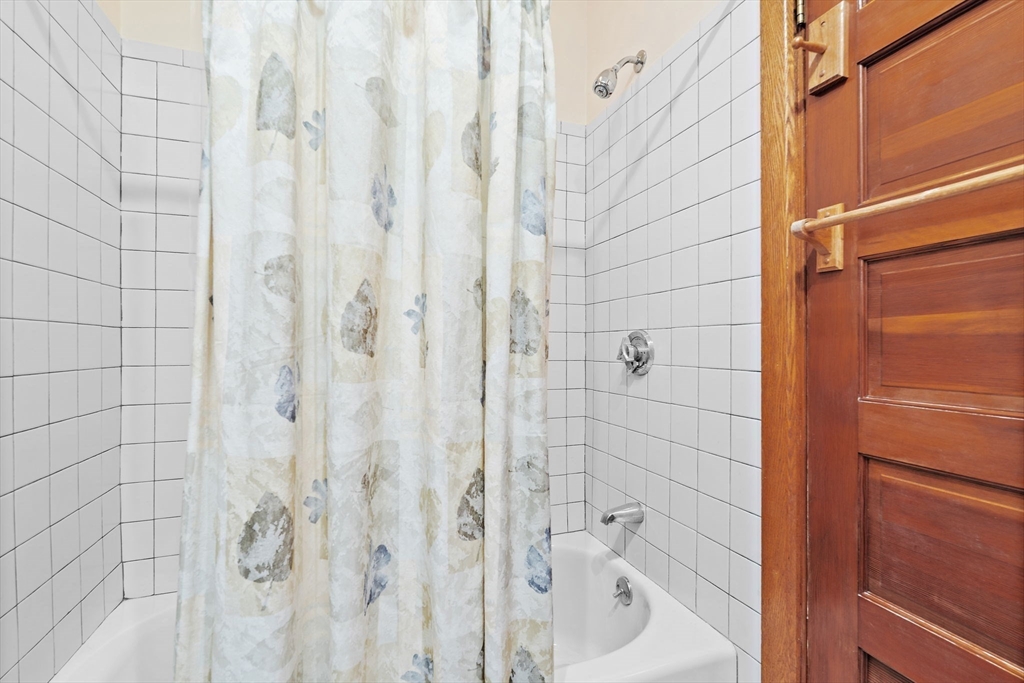 18 O'neil Street, Hudson, MA Photo #16
