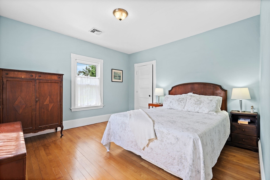 18 O'neil Street, Hudson, MA Photo #21