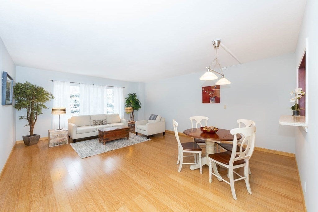 22 Chestnut Pl 114