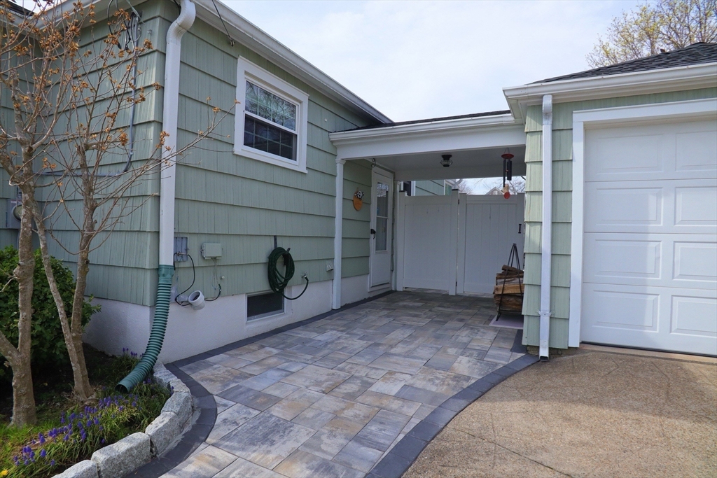 108 Caswell Street