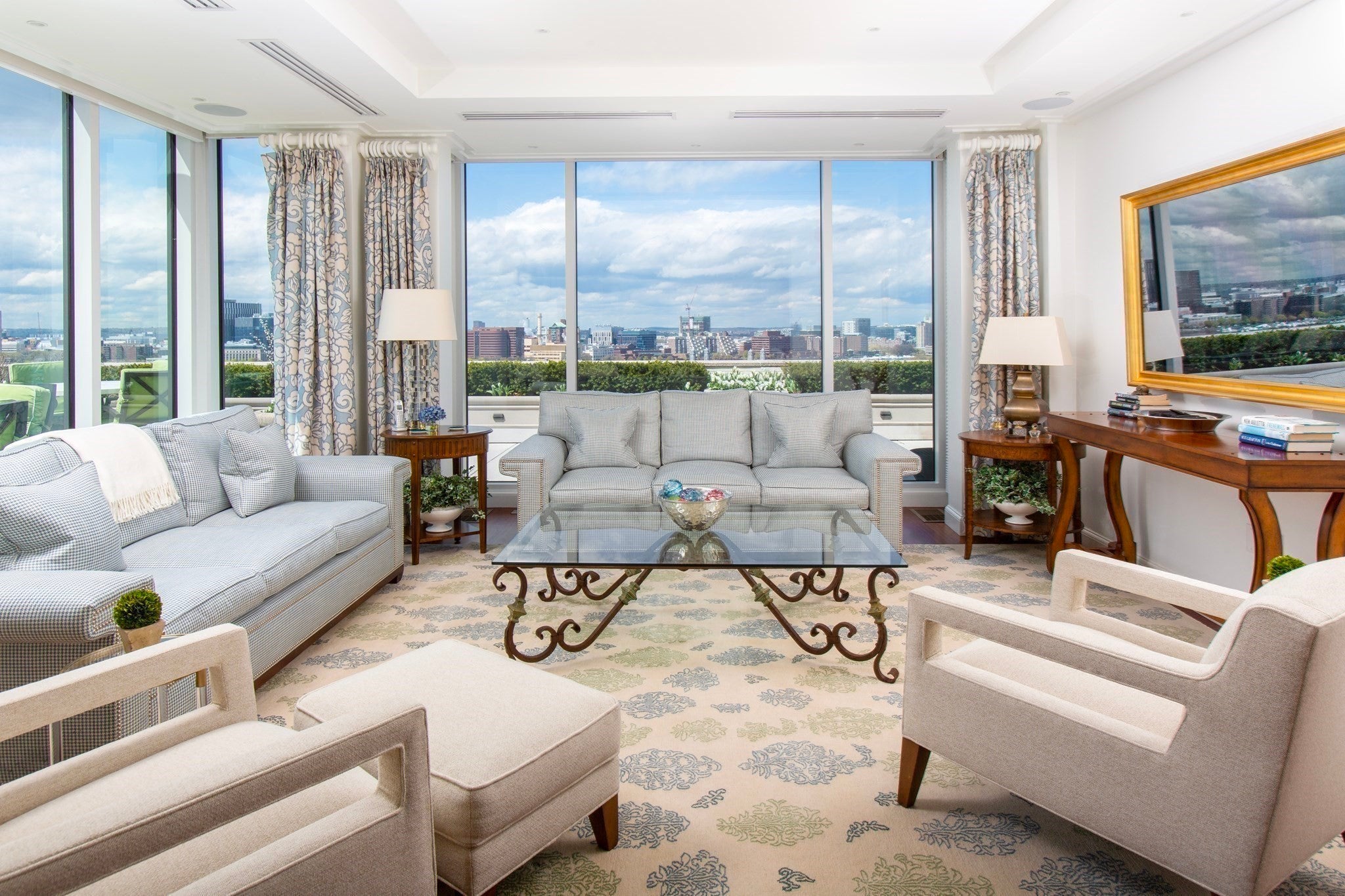 2 Commonwealth Avenue PH3-4