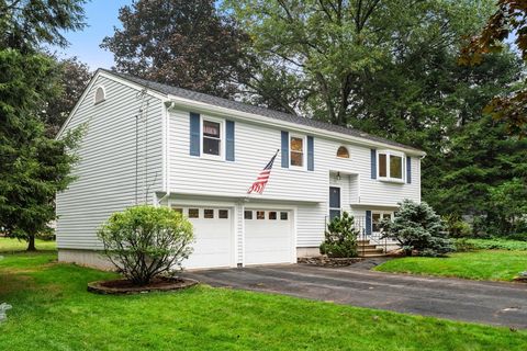 29 Oregon Rd Tewksbury MA 01876